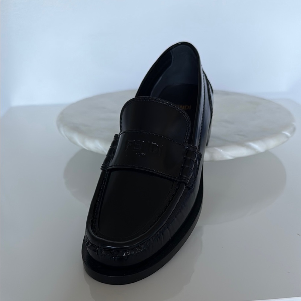 NWOT Fendi Black Leather Slip-On Loafers - IT 36 - Picture 3 of 12